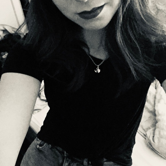 Meet your Posher, Kat - Picture 1 of 1